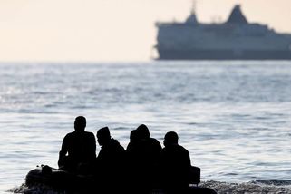 Humánní mise nebo byznys s pašeráky? Loď Sea-Watch 5 vyšetřuje policie